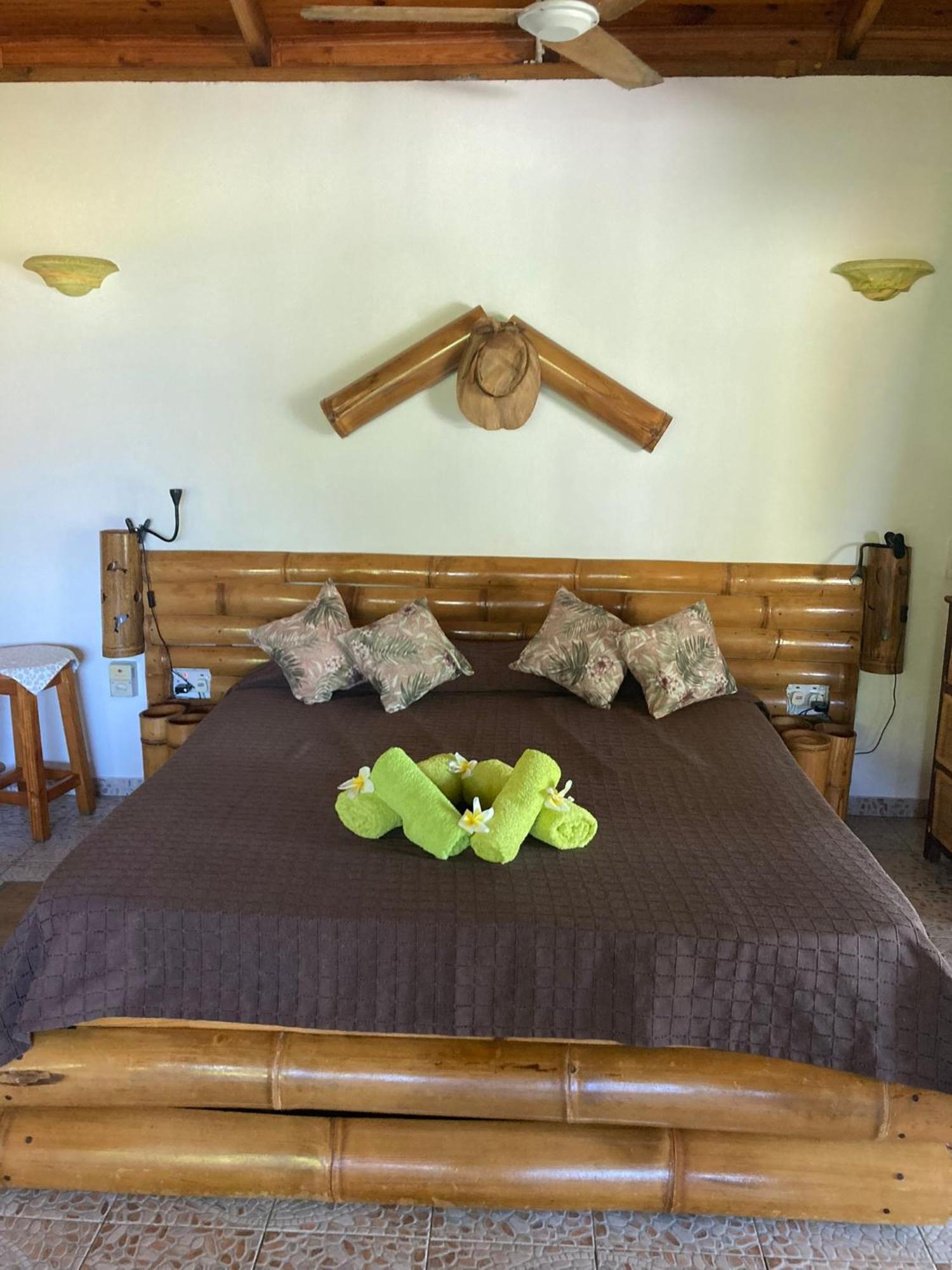 Beau Bamboo Apartment Vịnh Beau Vallon Ngoại thất bức ảnh